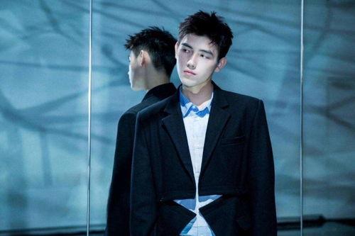 陈飞宇在线视频,青春偶像的精彩瞬间回顾