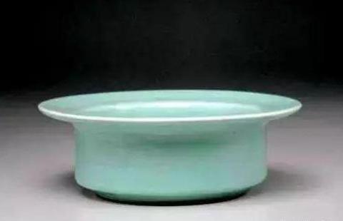 青瓷手机在线视频,一窥古代青瓷之美，尽享现代科技魅力  第3张